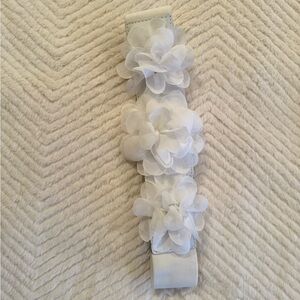 White Floral Elastic Waist Belt